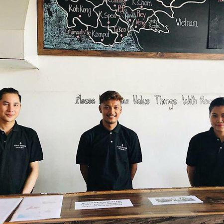 Maya Papaya Cafe & Hostel（One Stop） Пном Пен Екстериор снимка