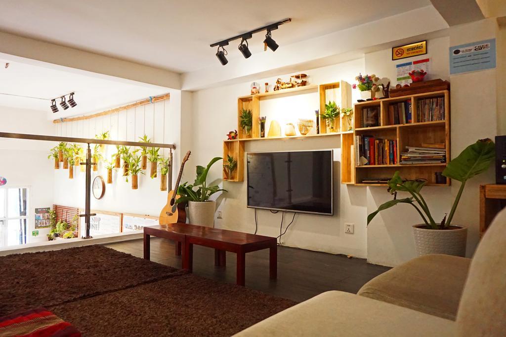 Maya Papaya Cafe & Hostel（One Stop） Пном Пен Екстериор снимка