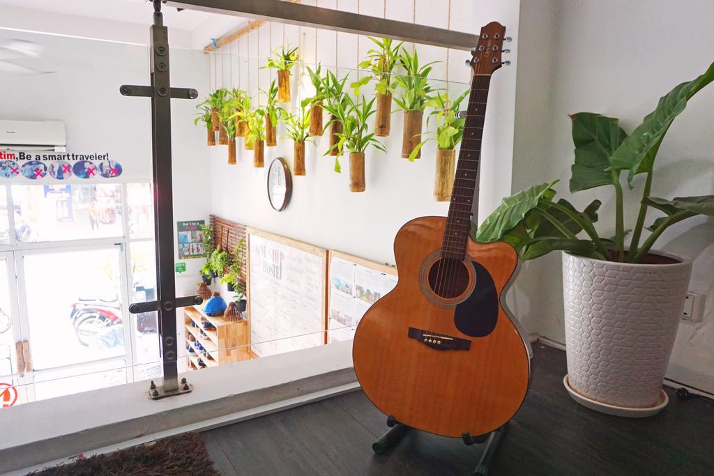 Maya Papaya Cafe & Hostel（One Stop） Пном Пен Екстериор снимка